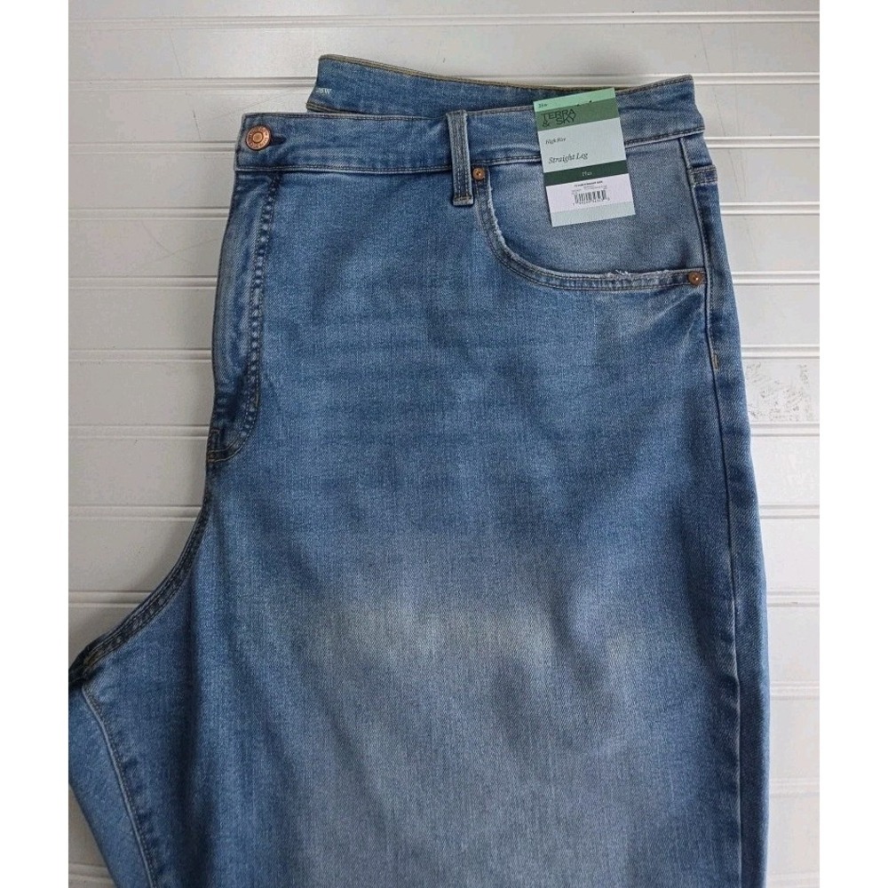 NWT Terra & Sky Women High Rise PLUS Straight Leg Jeans Stretch 22W NEW